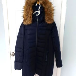 3/4 length never been worn puffy winter coat.